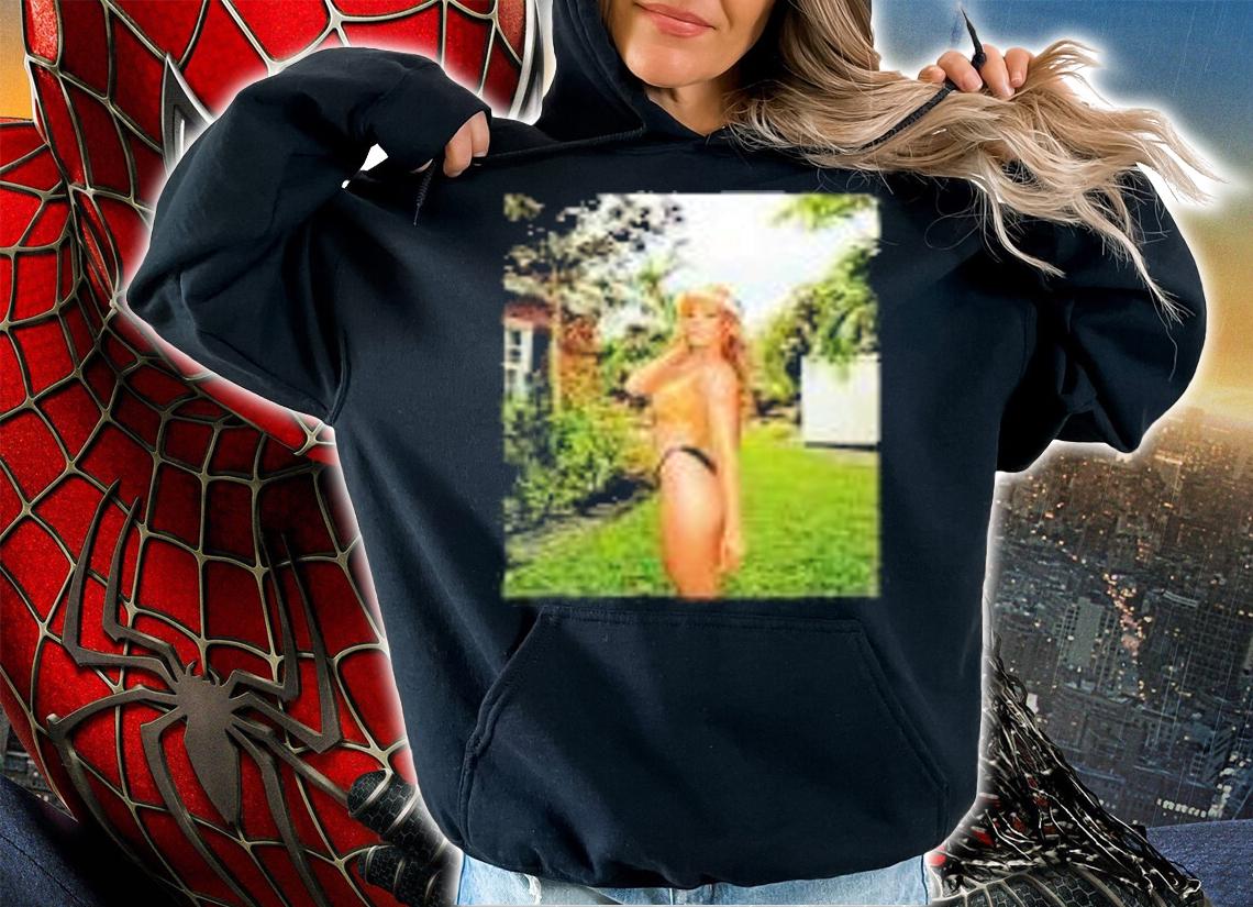 Cassie Lee Pic shirt t-shirt hoodie