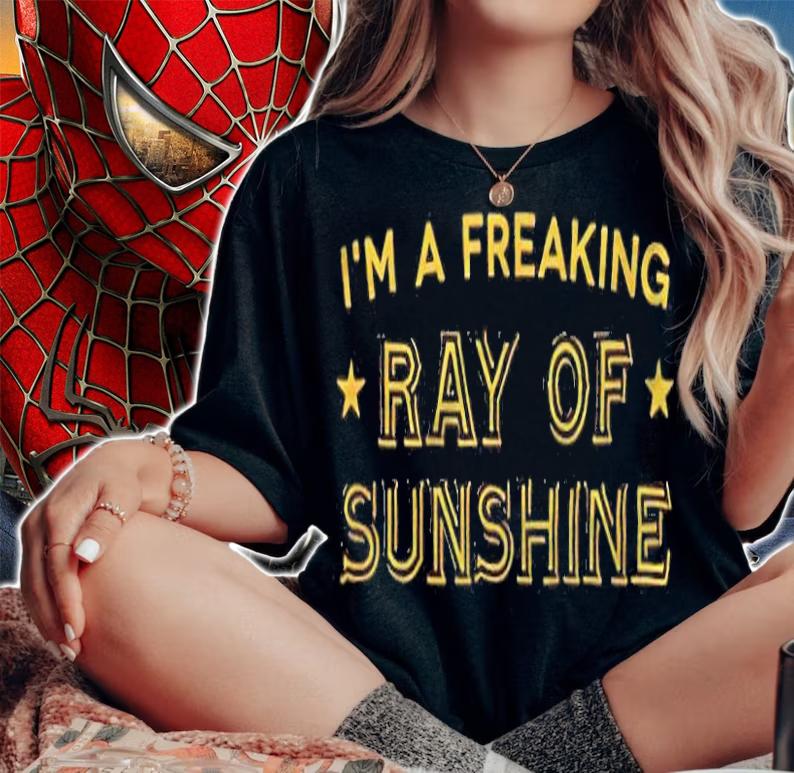 I'm a freaking ray of sunshine T-shirt t-shirt