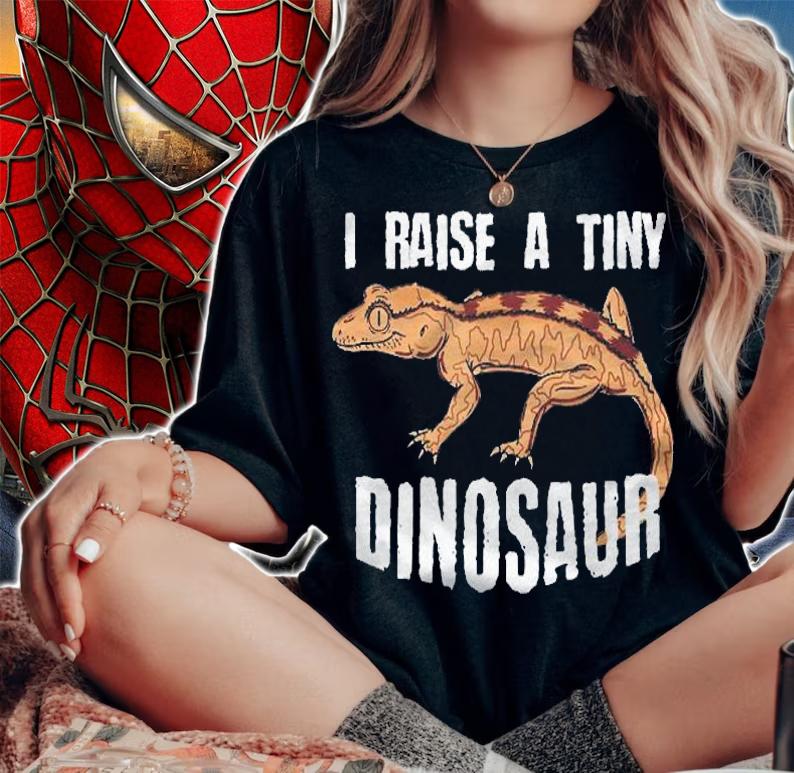 Fun Crested Gecko Eyelash Lizard Reptile Herpetologist Shirt woman shirt